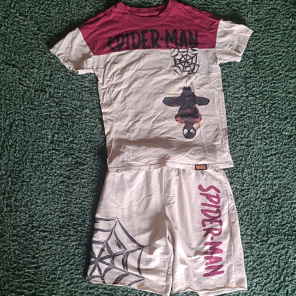 Marvel Spider-Man White and Maroon Outfit